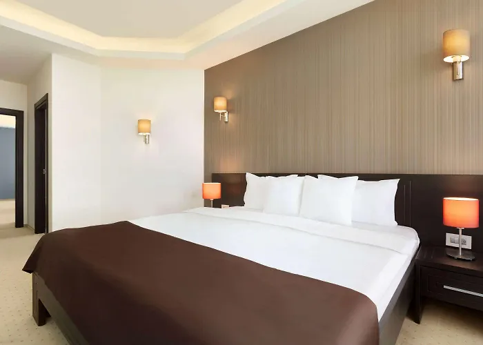 Ramada By Wyndham 4*