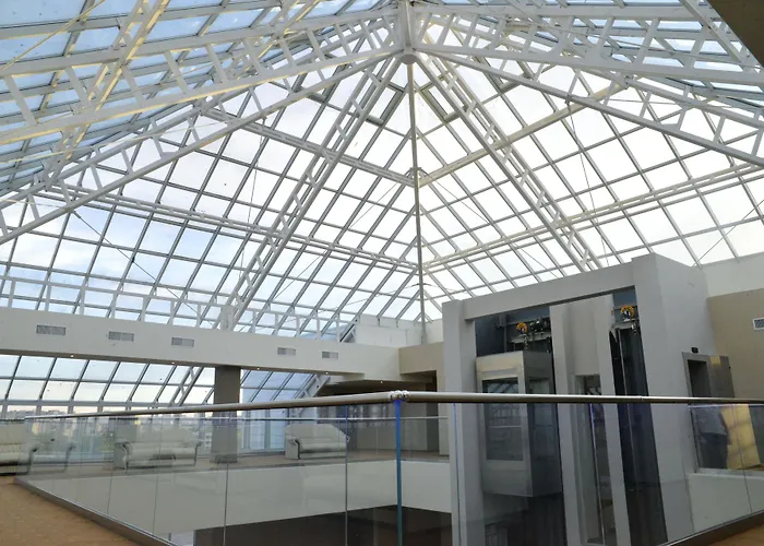 Ramada By Wyndham 4* Constança