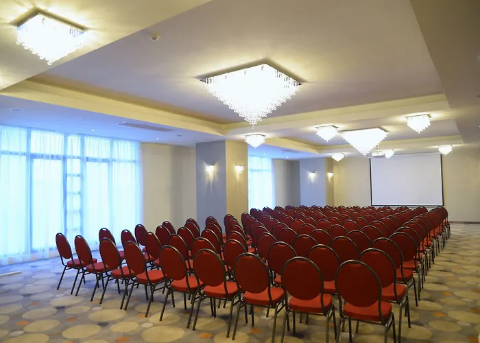 Ramada By Wyndham 4* Constança