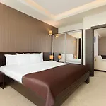 Ramada By Wyndham 4* 콘스탄차