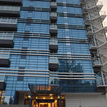 康斯坦察温德姆华美达酒店 酒店