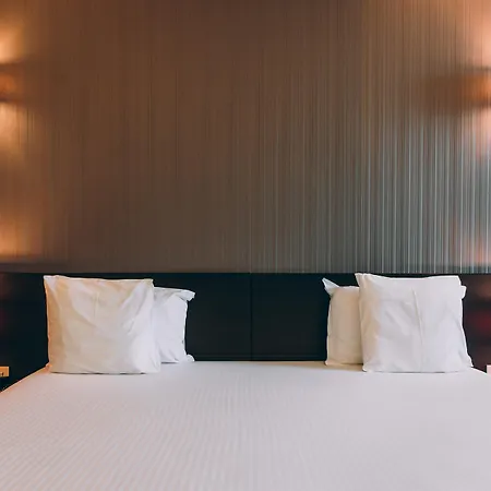 Ramada By Wyndham كونستانتا