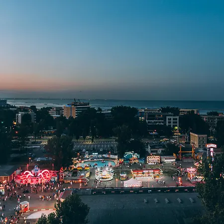 Ramada By Wyndham Отель 4*