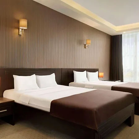 Ramada By Wyndham فندق كونستانتا
