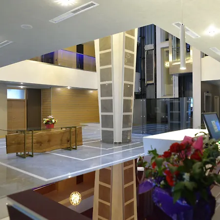 Ramada By Wyndham كونستانتا