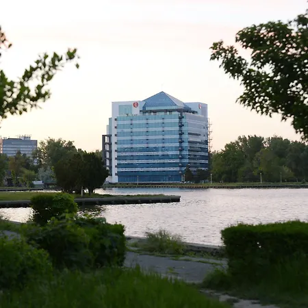 Hotel Ramada By Wyndham 4*