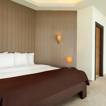 فندق Ramada By Wyndham