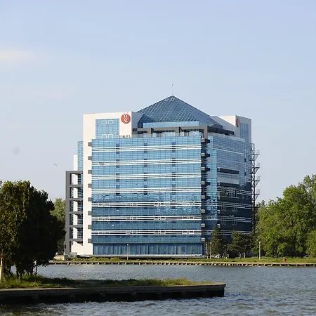 Ramada By Wyndham Constanta Hotel 4*