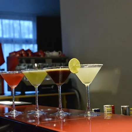 酒店 康斯坦察温德姆华美达酒店