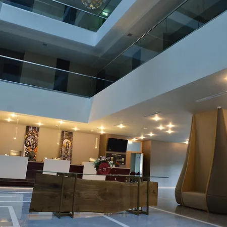 Hotel Ramada By Wyndham 4*
