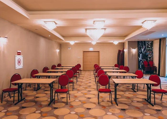 Ramada By Wyndham Отель Констанца