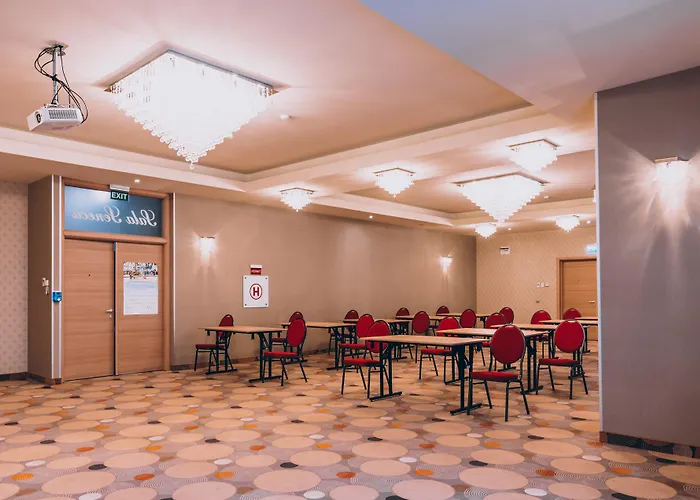 Ramada By Wyndham 4*