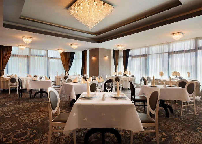 Отель Ramada By Wyndham