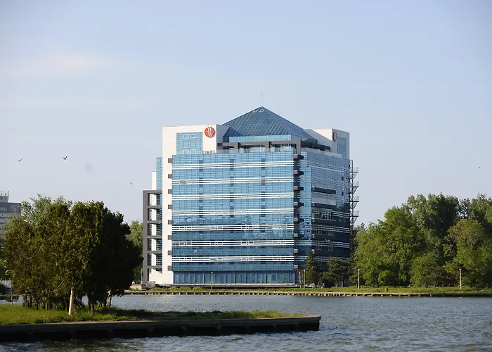 Ramada By Wyndham Отель Констанца