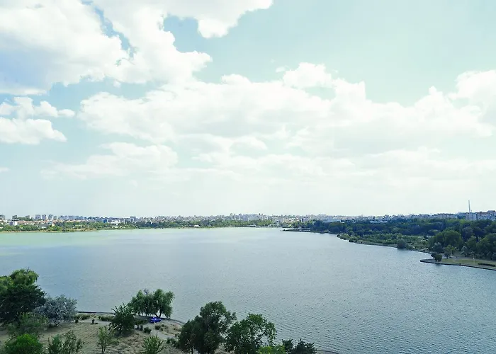 Отель Ramada By Wyndham